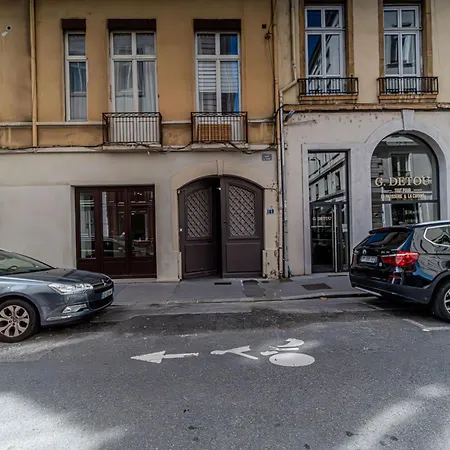 Charming Duplex In The Heart Of Ideal For 2 Travelers * Λυών